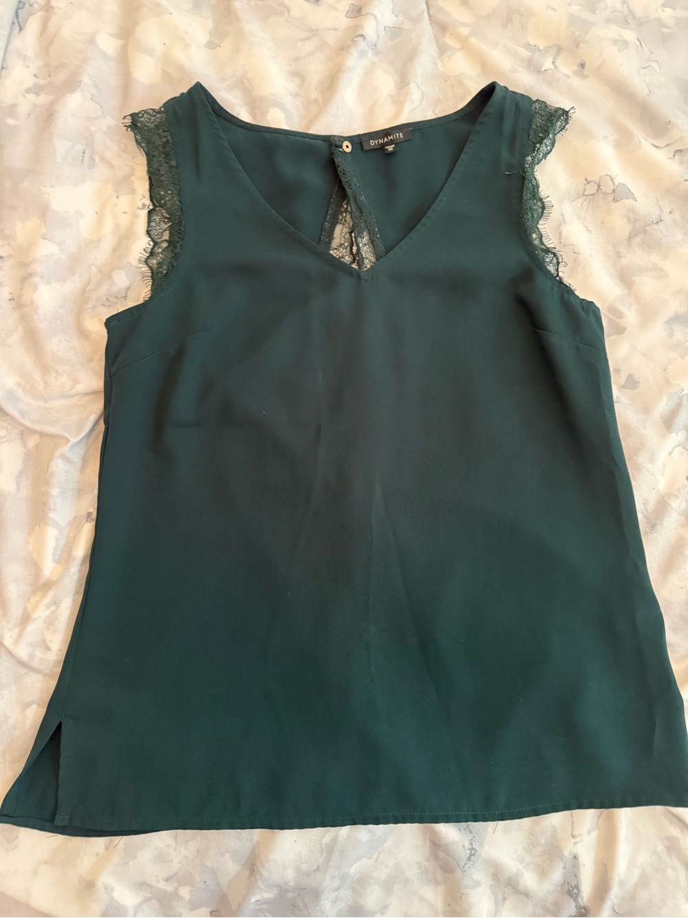 Dynamite Women's Forest Green Lace-Trim V-Neck Tank With Back Cut-Out - XS